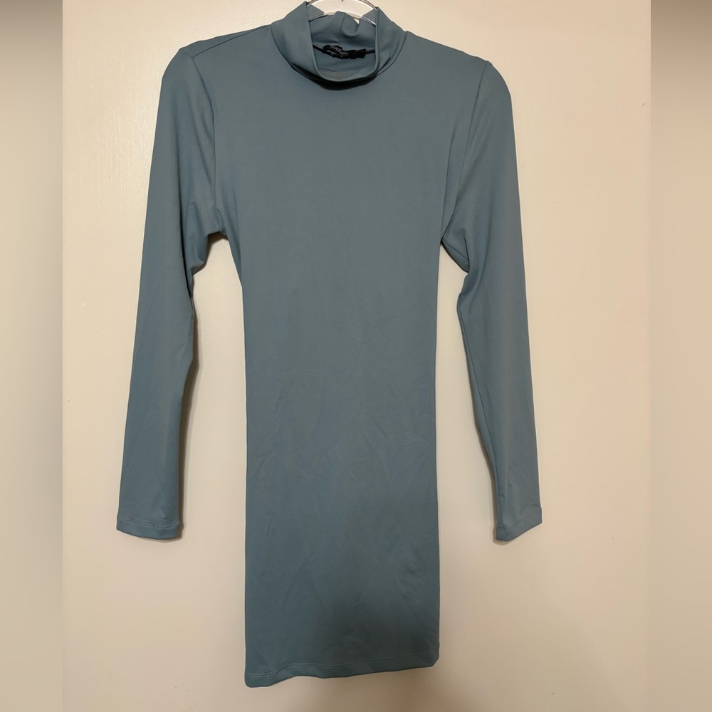 Boohoo - Light Blue Long Sleeve High Neck Dress
